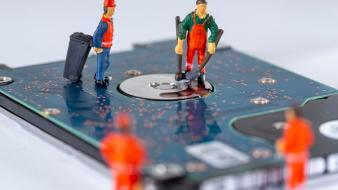 Nos employés détruisent et recyclent les disques durs